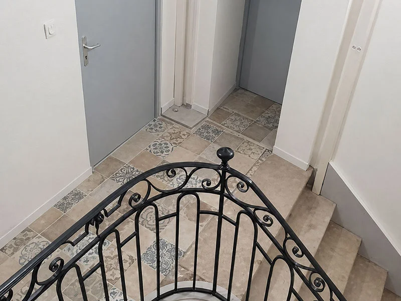 47 Galinou — photo 1